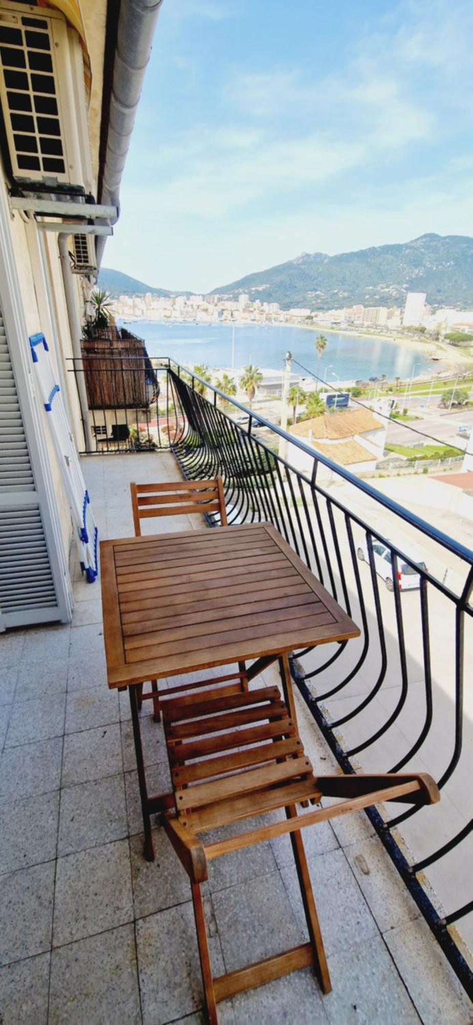 Magnifique Appartement Avec Balcon Vue Mer A L'Entree D'Ajaccio 阿雅克肖 外观 照片